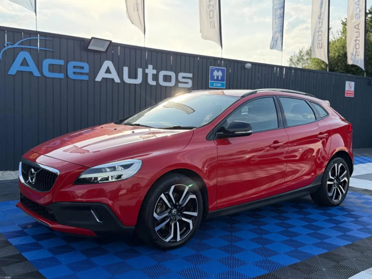 Volvo V40 T5 2.0L PETROL - AUTO - 12M WARRANTY - C - Image 3