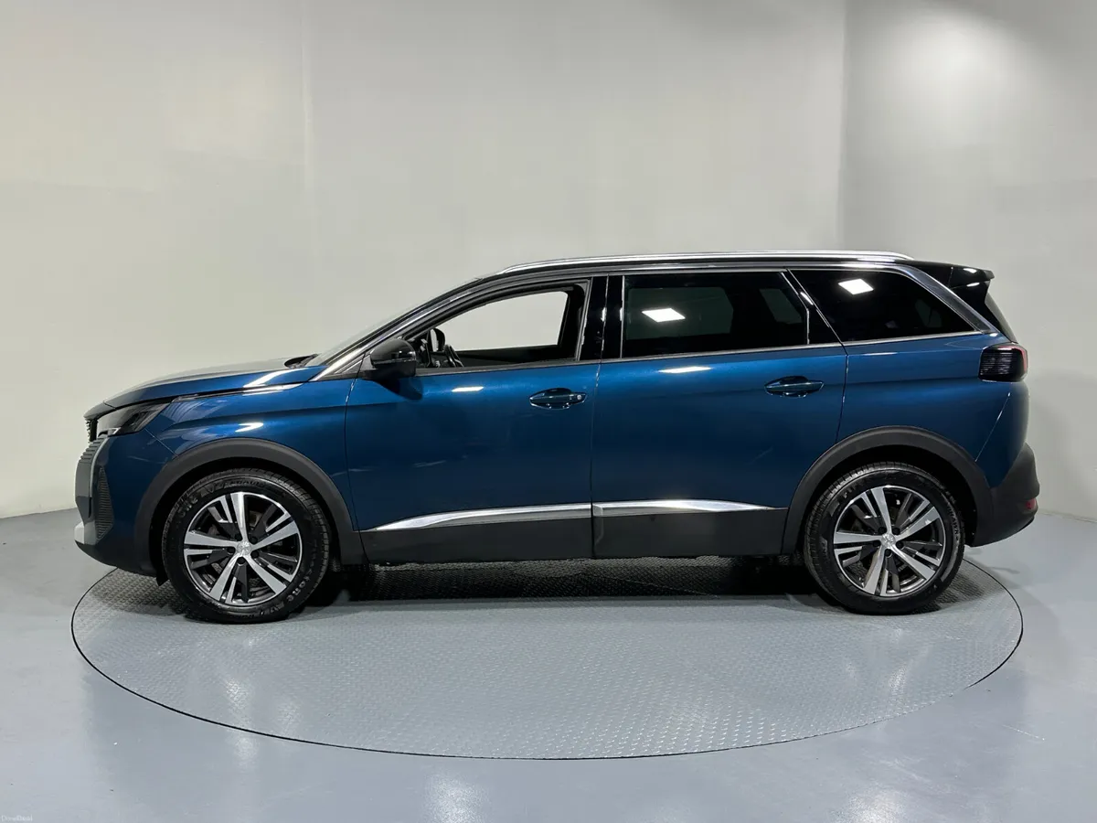 Peugeot 5008 Allure 1.5 Blue HDI 130 BHP 222 - Image 4