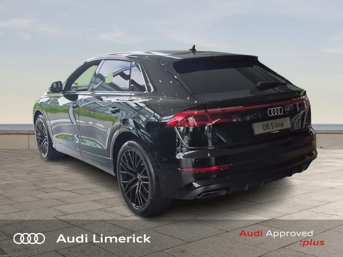 Audi Q8 SUV 55 TFSIE Q S LINE 394PS + BLACK EDITIO - Image 4