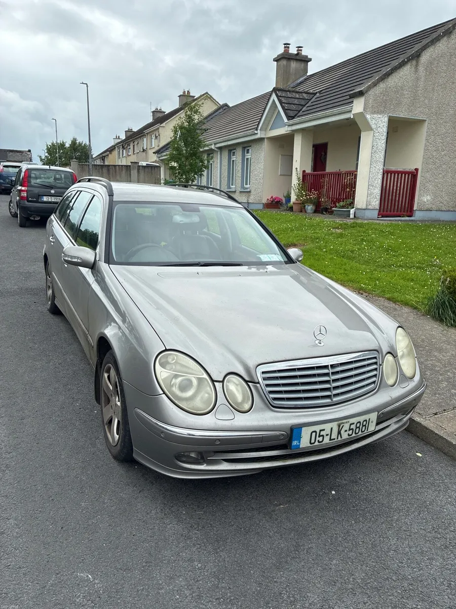 MERCEDES BENZ - Image 1