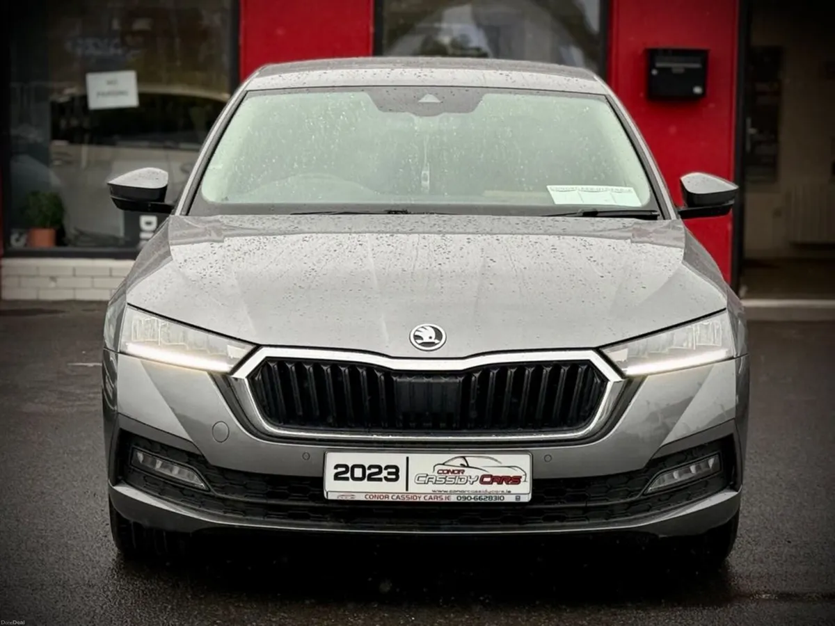 Skoda Octavia SE TECHNOLOGY TDI // NEW ARRIVAL // - Image 2