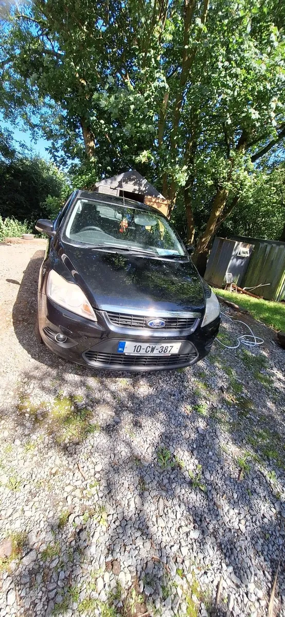 Ford Focus 2010 - Image 2