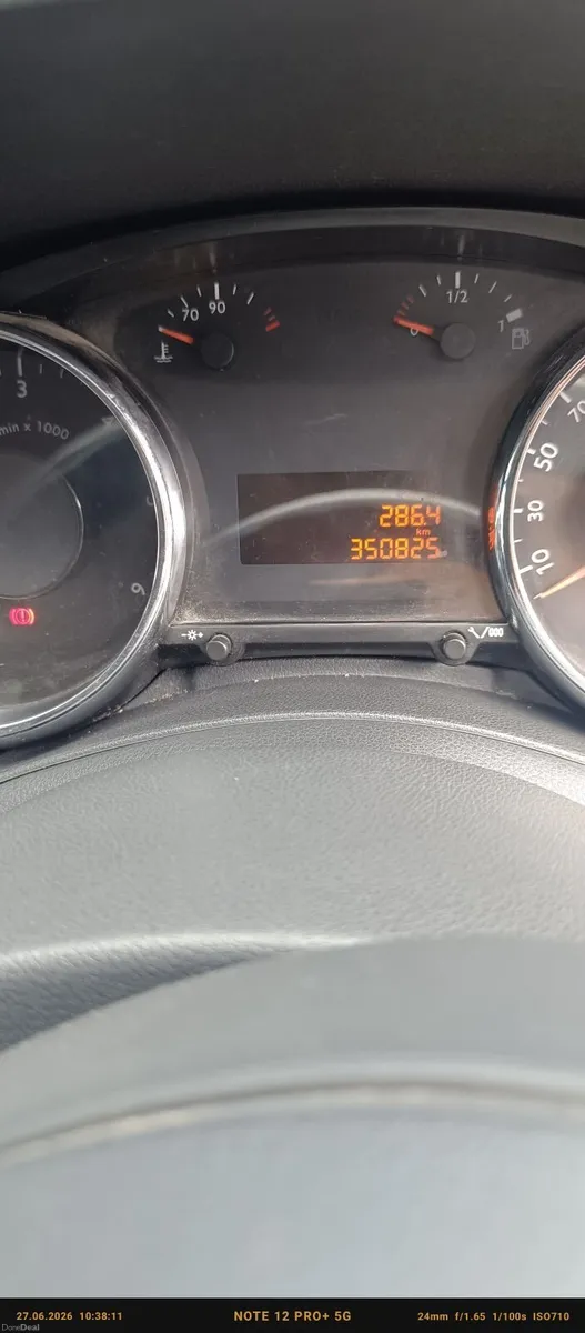 Peugeot 5008 2011 - Image 2