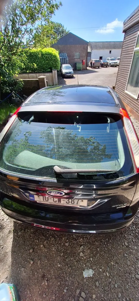 Ford Focus 2010 - Image 4
