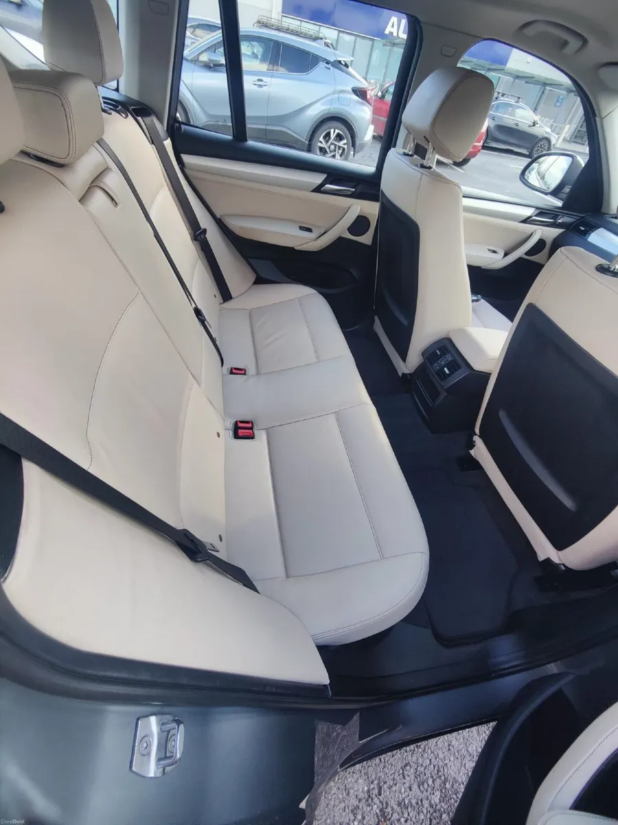 BMW X3 2017 - Image 2