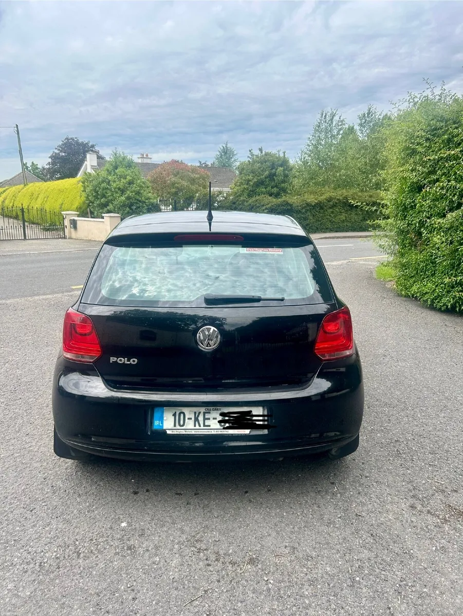 Volkswagen Polo 2010 - Image 2