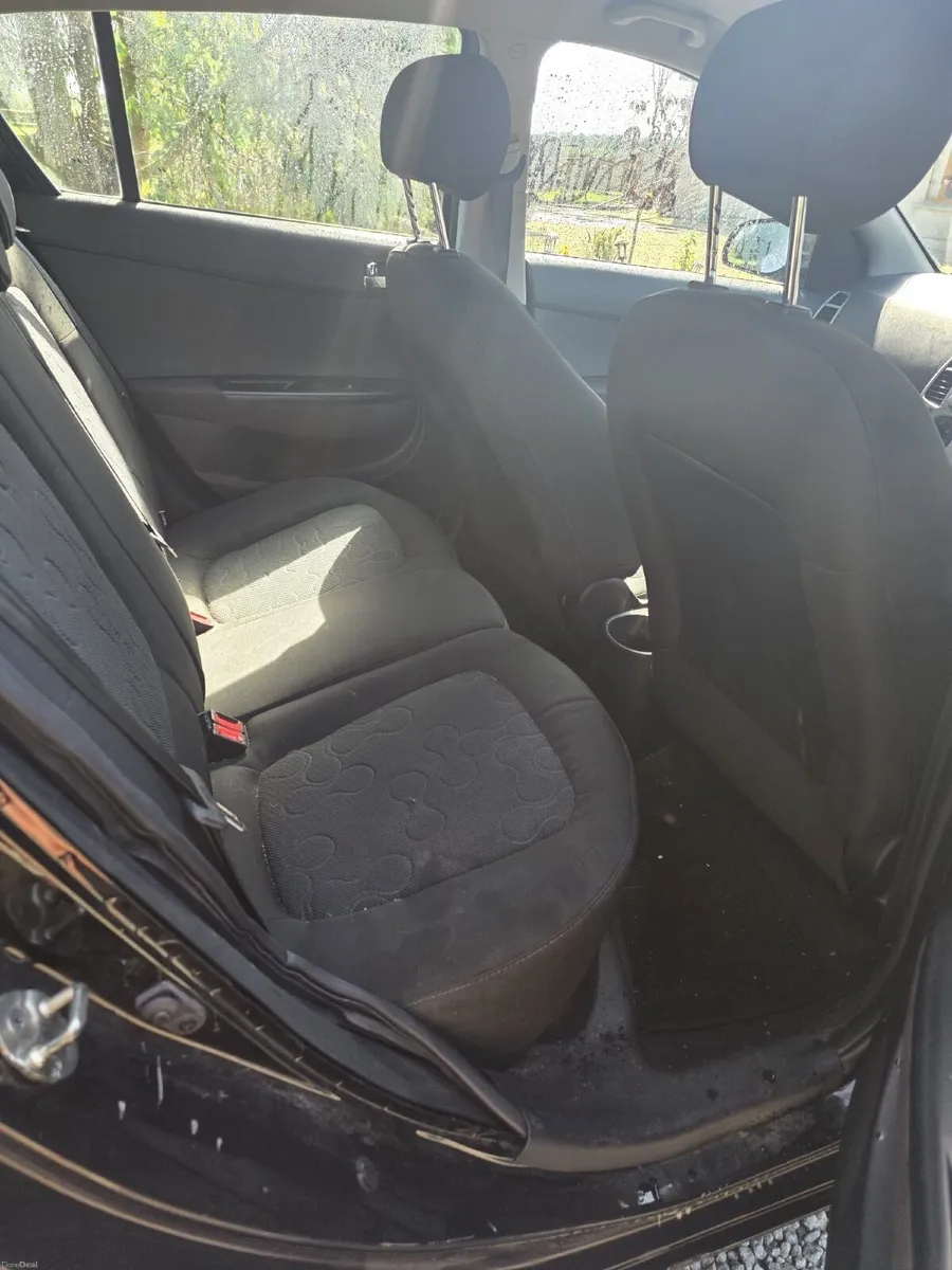 Hyundai i20 2011 - Image 3