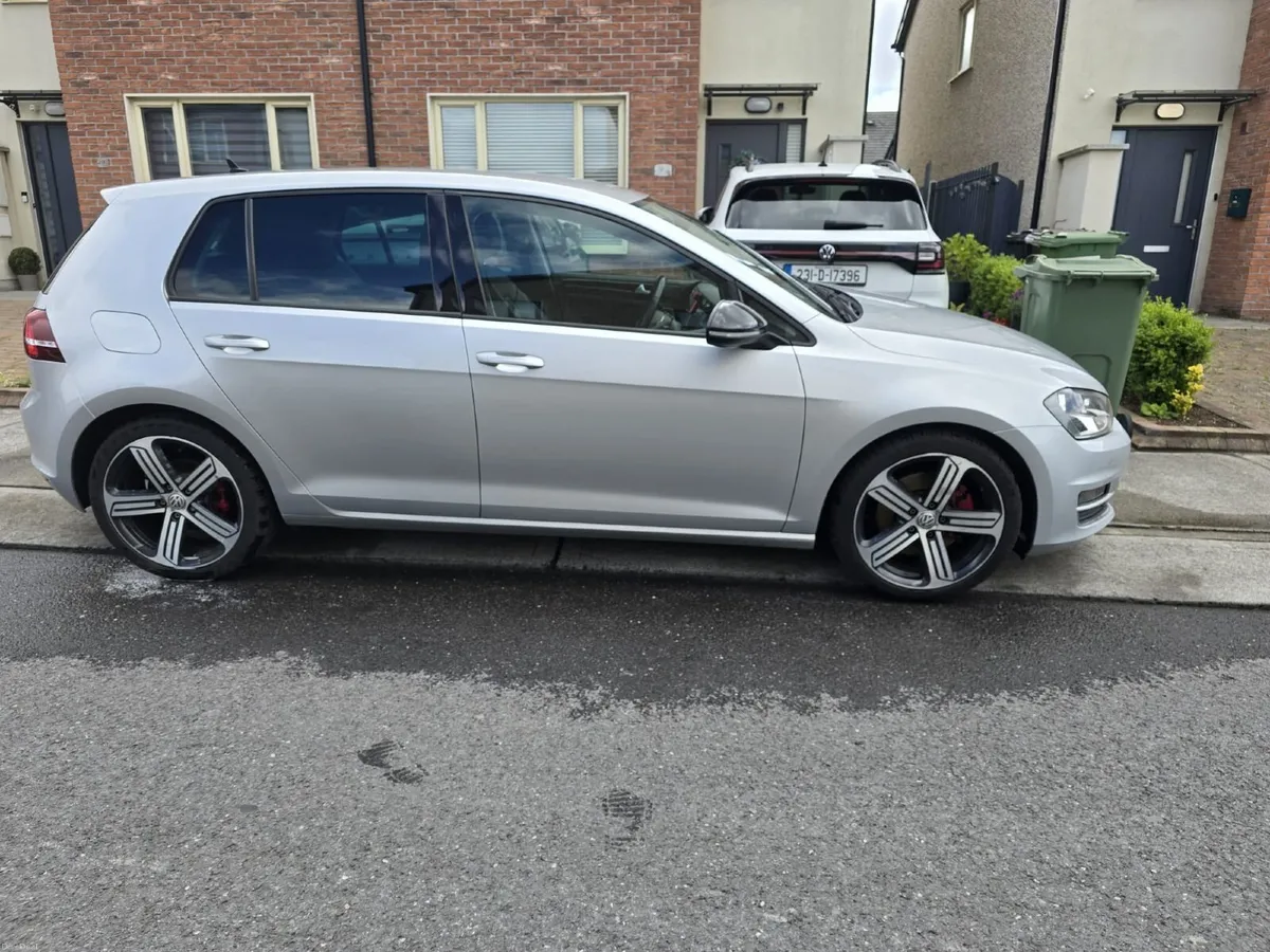 VW Golf 2017 - Highline - Full Leather - Irish Car - Image 4