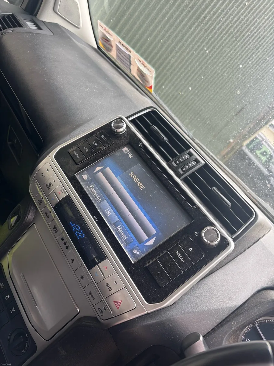 Toyota Landcruiser 2.8 crew cab - Image 4
