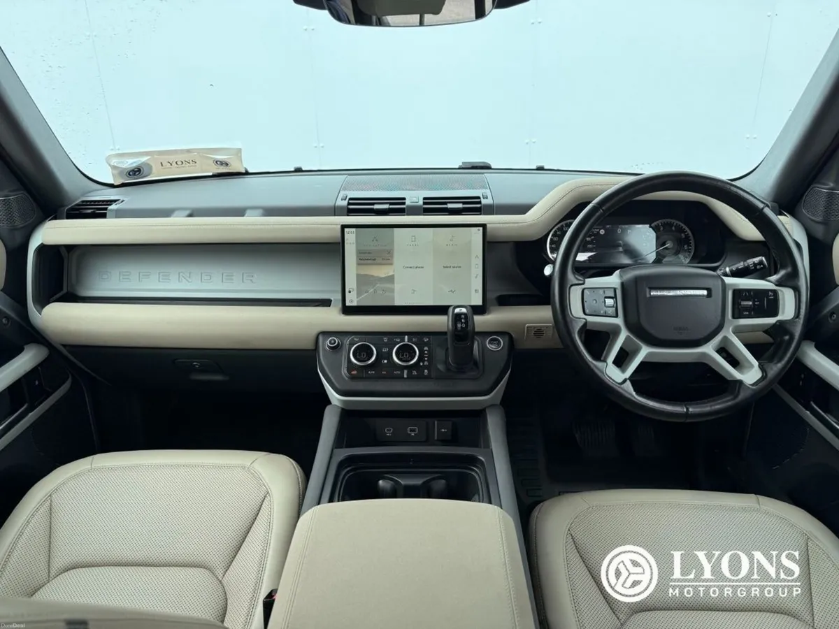 Land Rover Defender 110 2.0 Si4 PHEV SE - Image 4