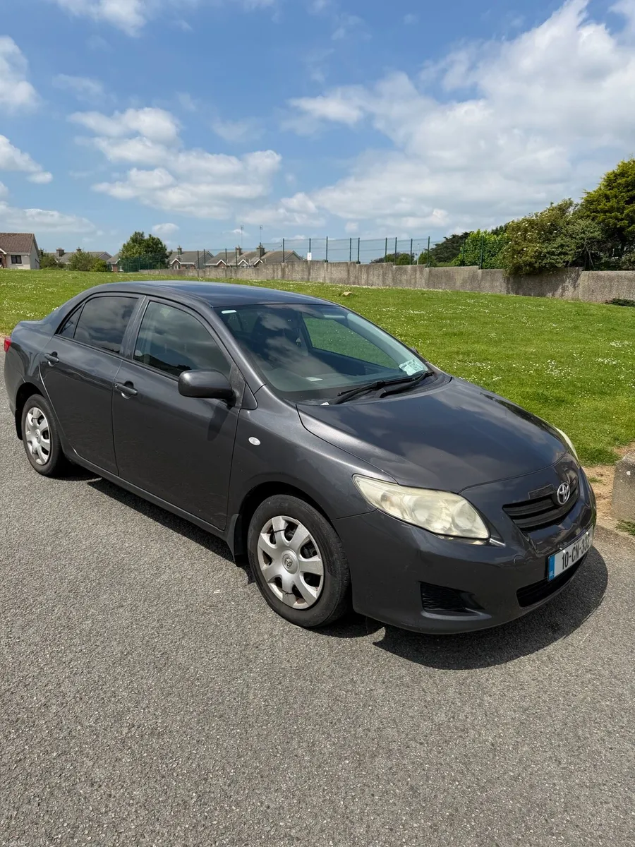 Toyota corolla 2010 - Image 1