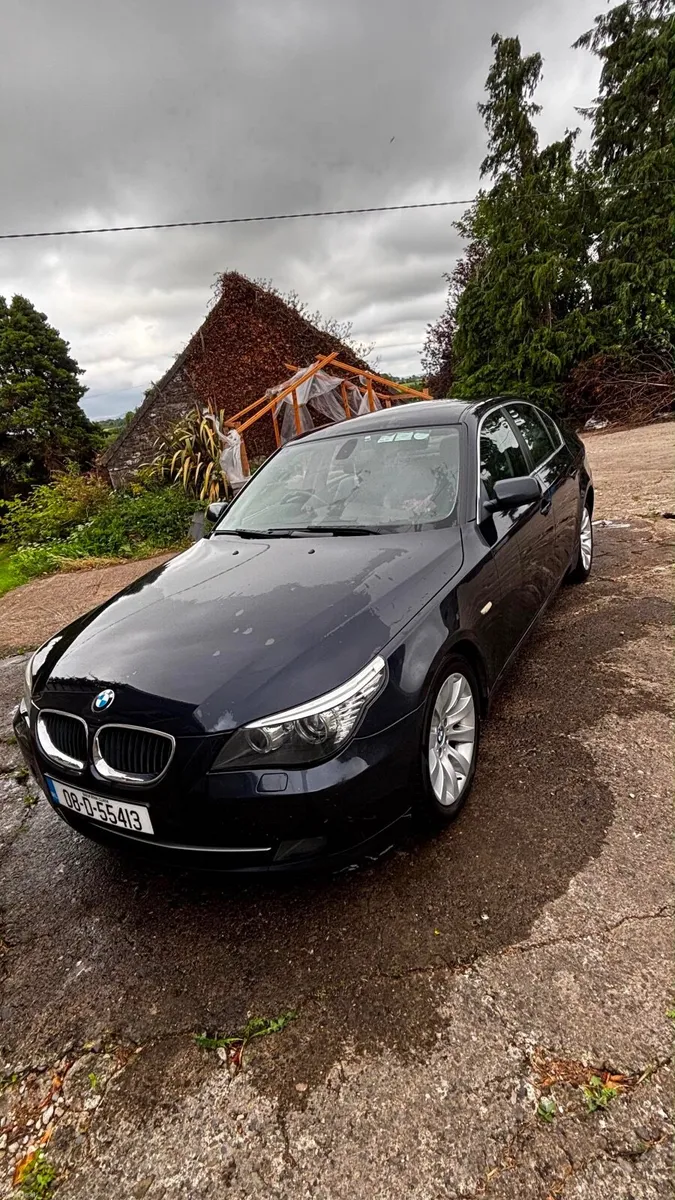 BMW 5-Series 2008 - Image 2