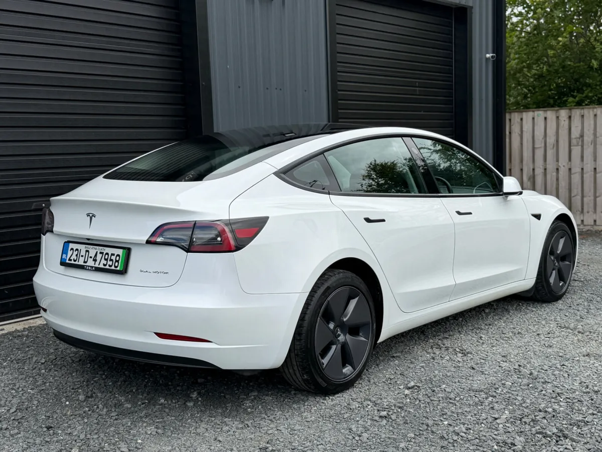231 Tesla Model 3 Long Range - Image 3