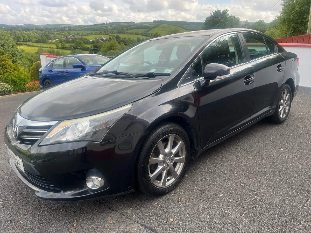 2013 Toyota Avensis 20D4D strata 4 dr - Image 2