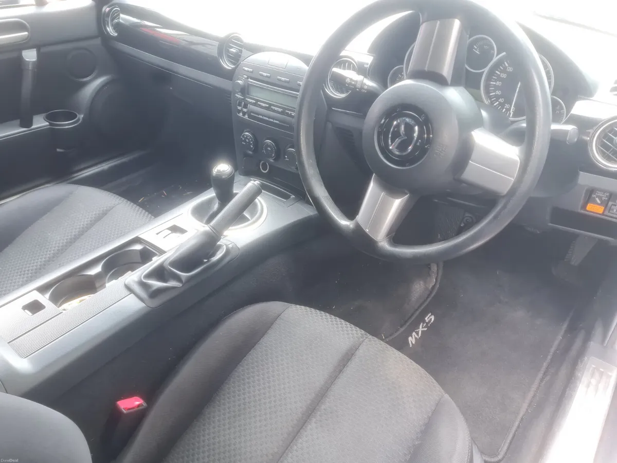 2006 Mazda MX-5 1.8L 120k km - Image 4