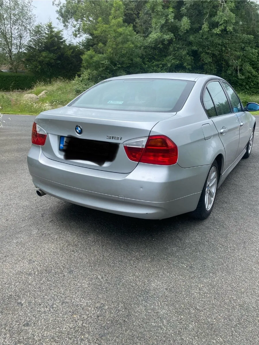 BMW 3-Series 2006 - Image 2
