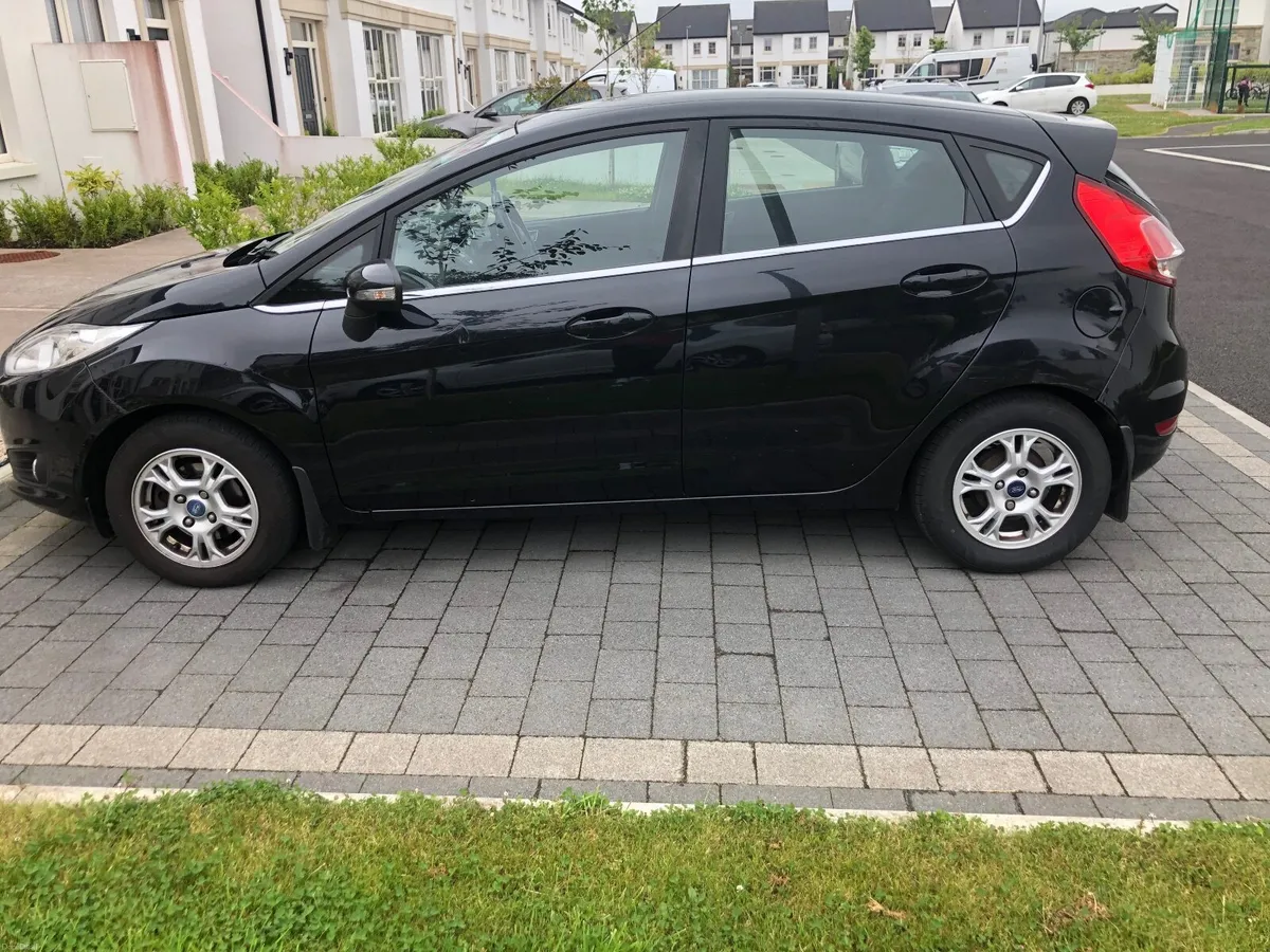 Ford Fiesta 2015 - Image 3