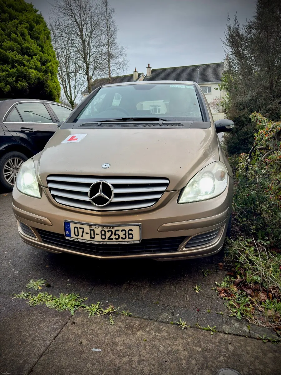 Mercedes B150 Automatic | 130k km | CarPlay | - Image 4