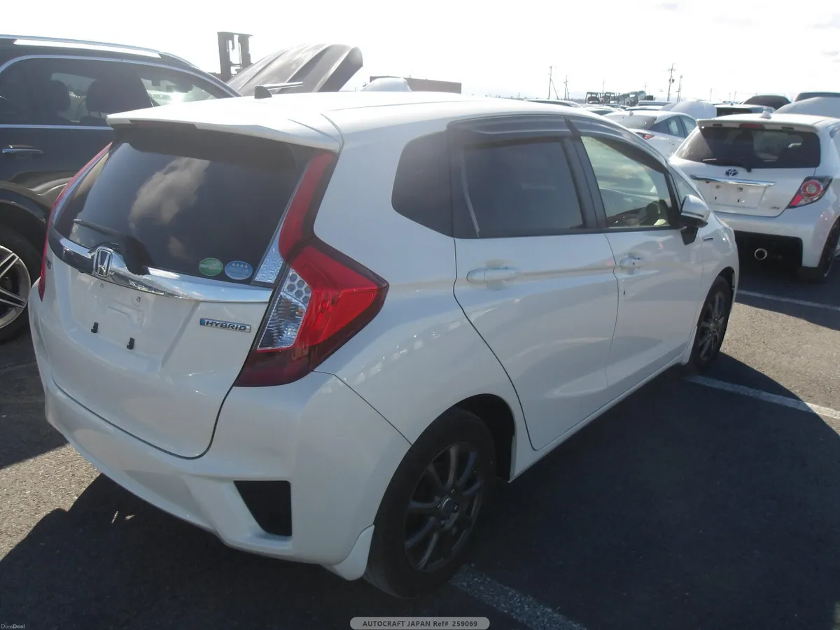 2017 HONDA FIT 1.5HYBRID - Image 4