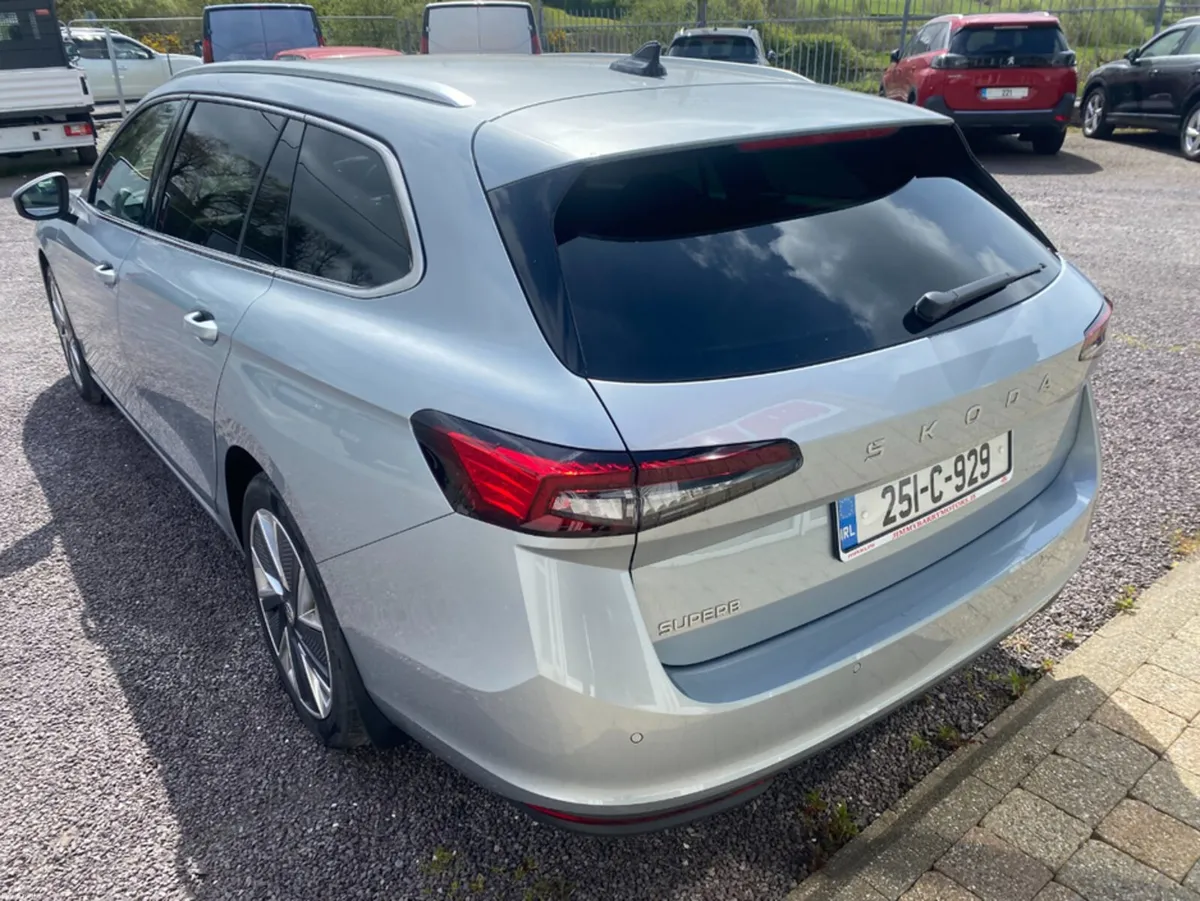 2025 Skoda Superb SEL+ C 2.0 TDI 150HP DSG - Image 6