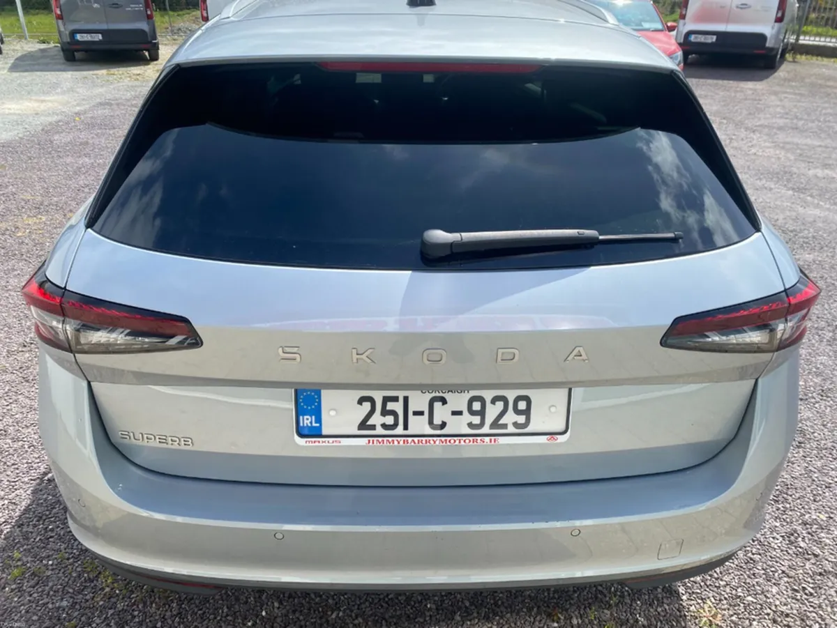 2025 Skoda Superb SEL+ C 2.0 TDI 150HP DSG - Image 5