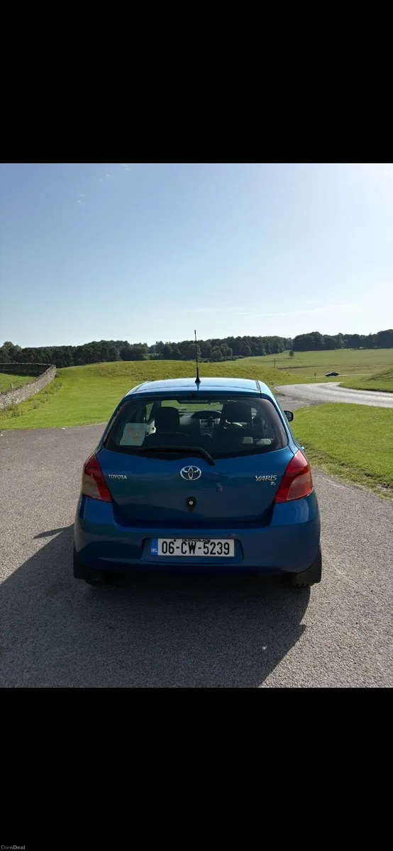Toyota Yaris 2006 - Image 4