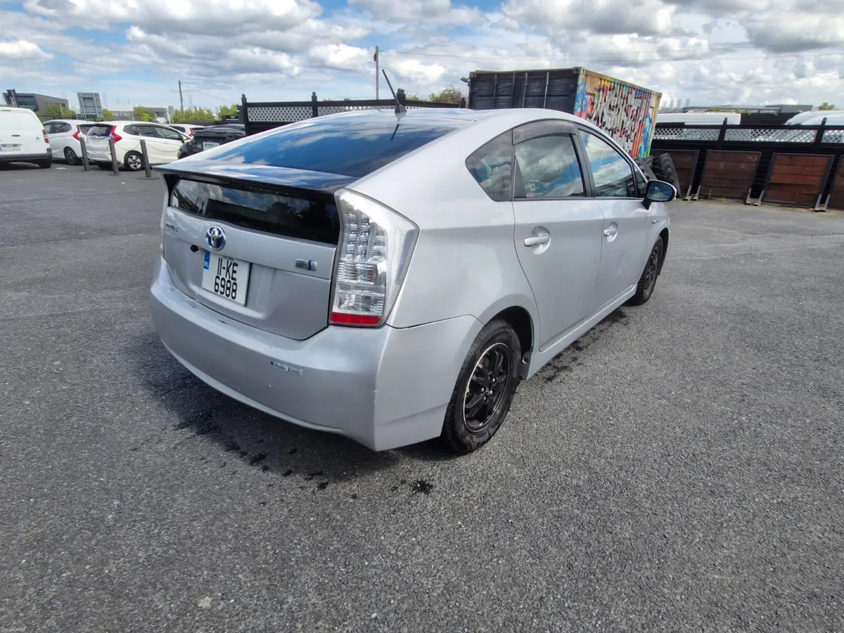 2011 Toyota Prius Fresh nct [ex-taxi] - Image 4