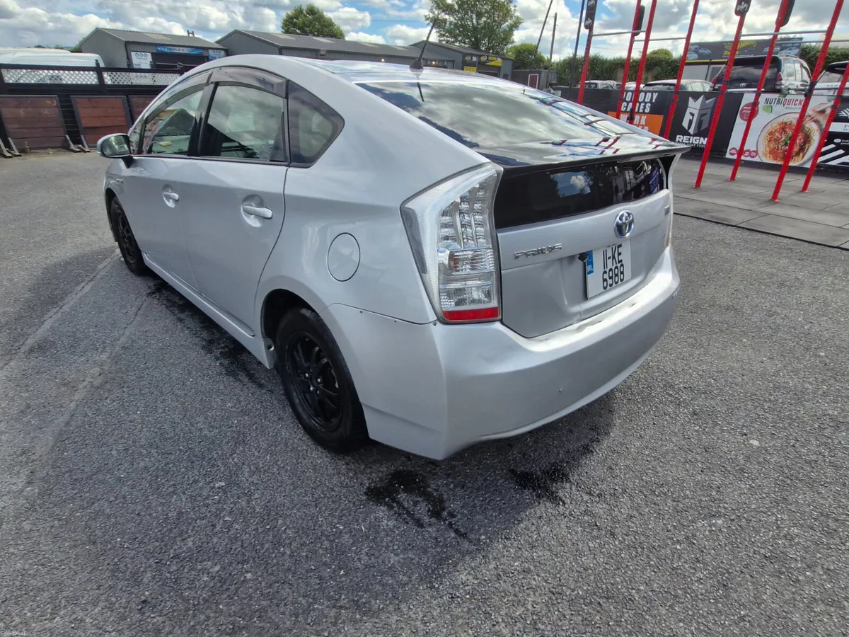 2011 Toyota Prius Fresh nct [ex-taxi] - Image 3