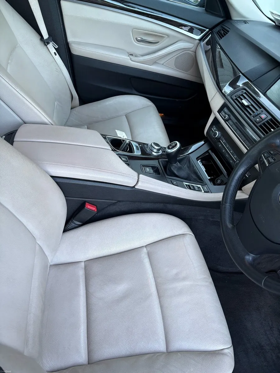 BMW 520d SE 2012 Manual - Image 3