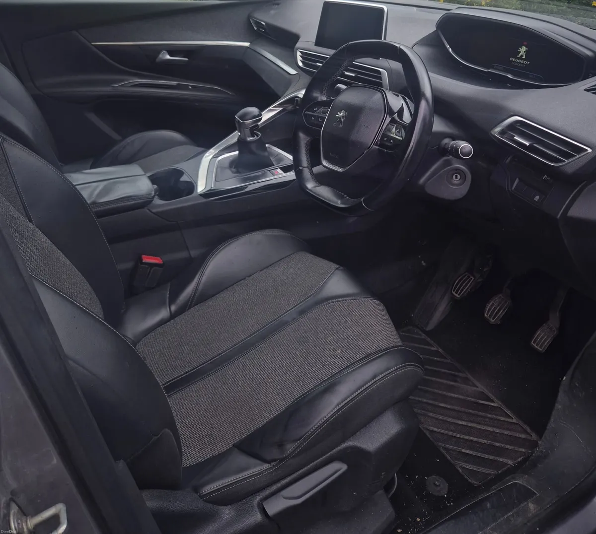 Peugeot 5008 2018 - Image 2
