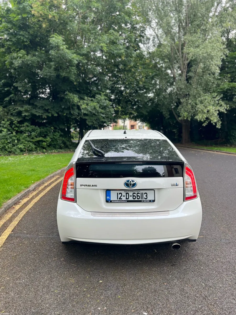 Toyota Prius - Image 3
