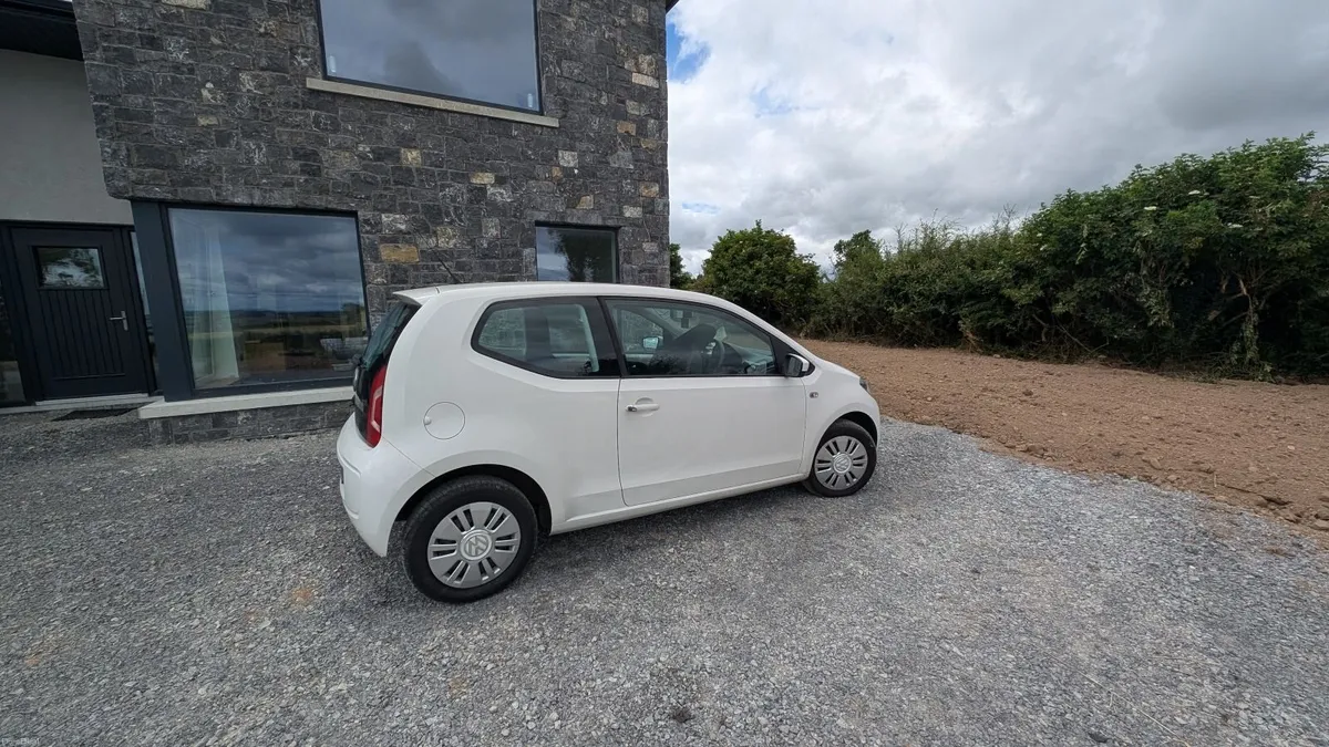 Volkswagen up! 2013 - Image 4