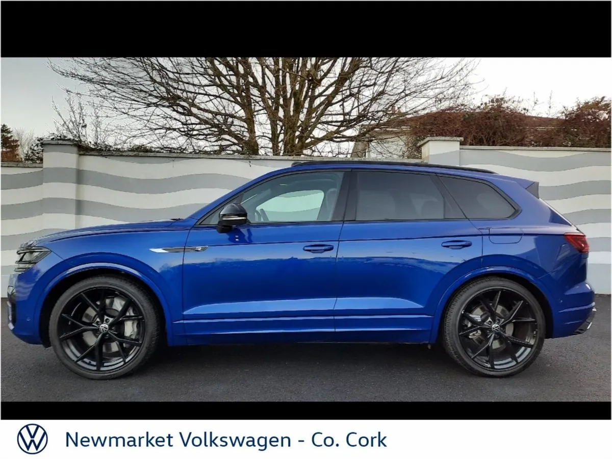 Volkswagen Touareg R HYBRID 462BHP AIR SUSPENSION - Image 4
