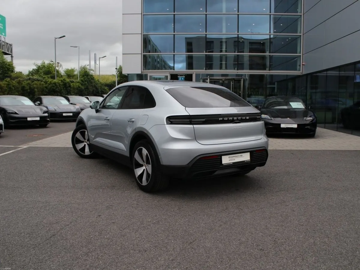 Porsche Macan Electric - Image 3
