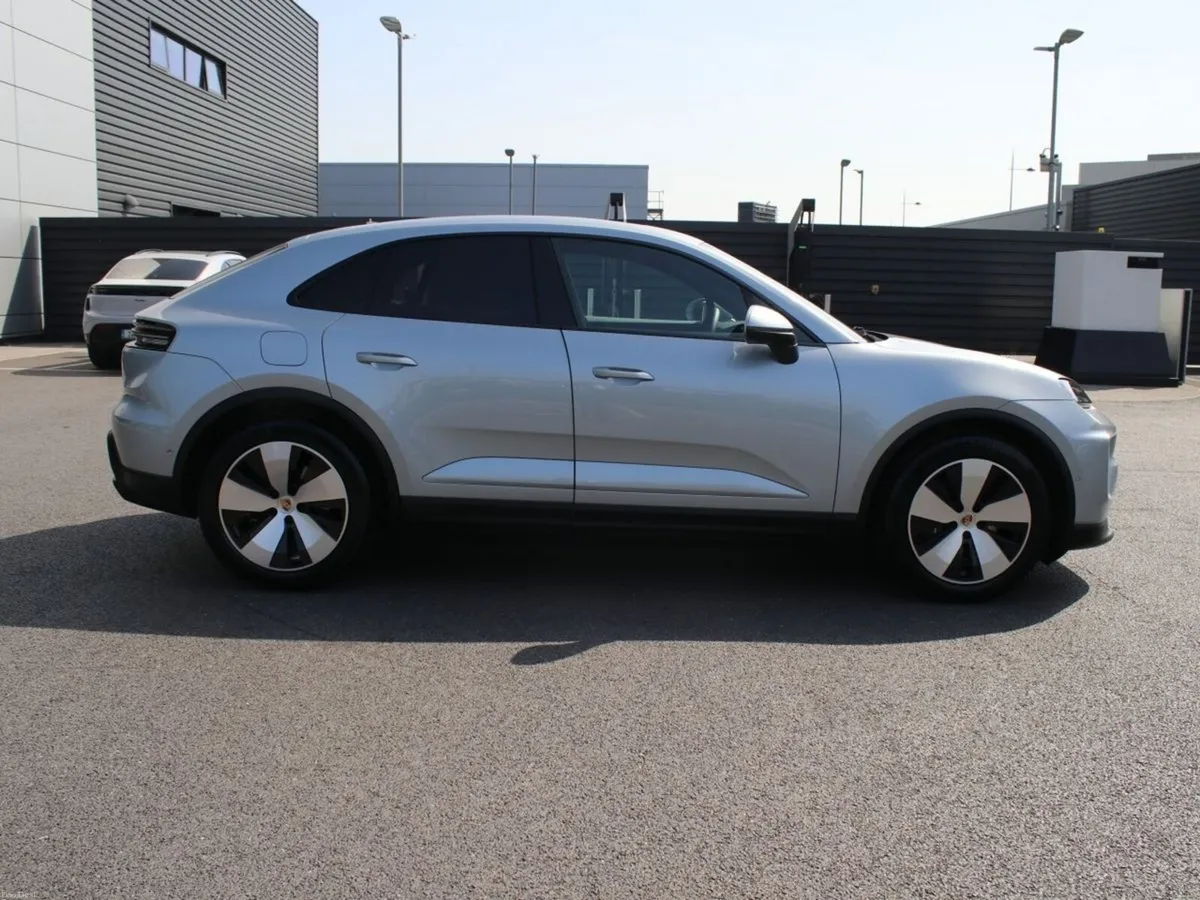 Porsche Macan Electric - Image 4