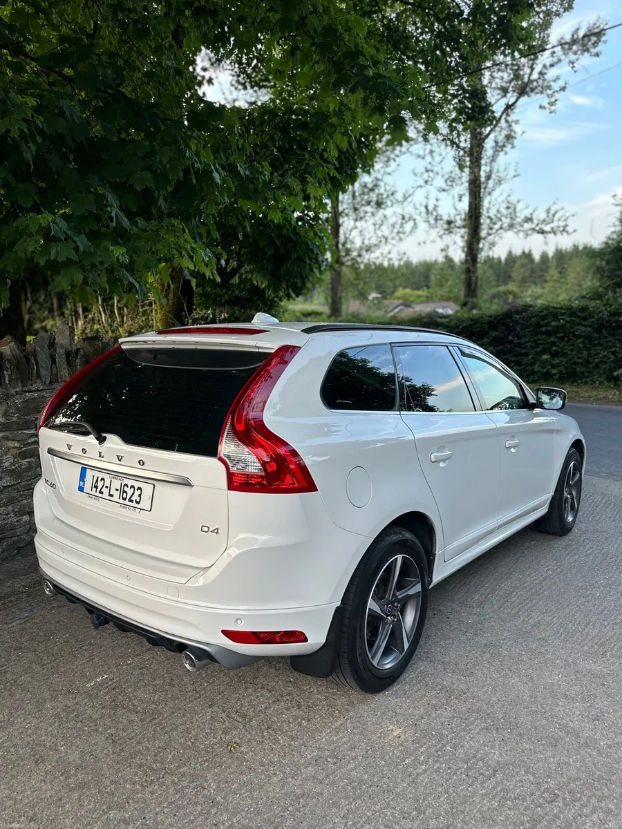 2014 Volvo XC60 R-Design D4 181BHP - Image 3