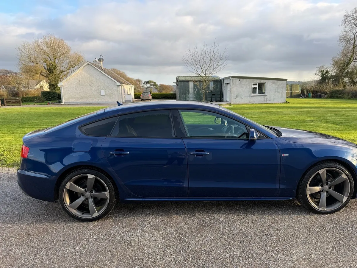 Audi A5 2.0 TDI Automatic S Line Black Edition - Image 2
