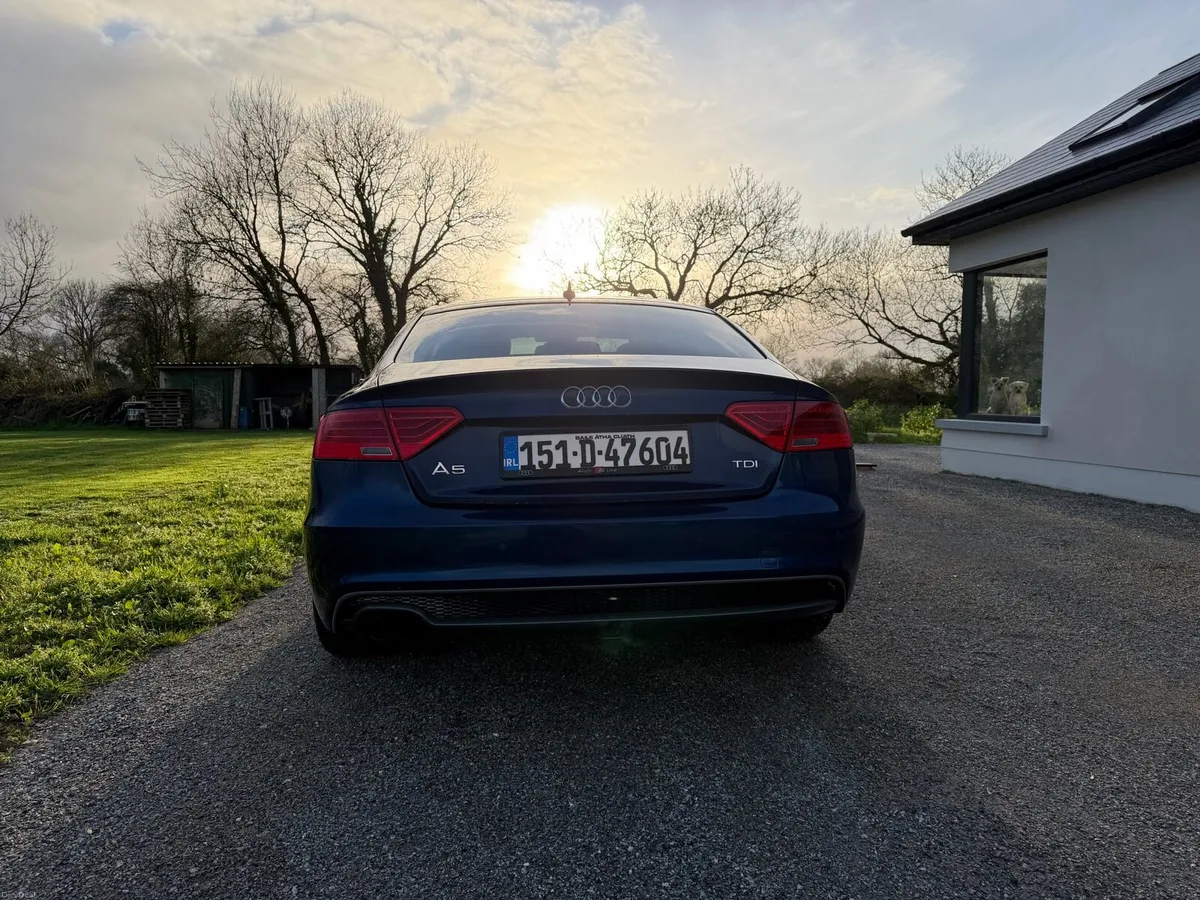 Audi A5 2.0 TDI Automatic S Line Black Edition - Image 3