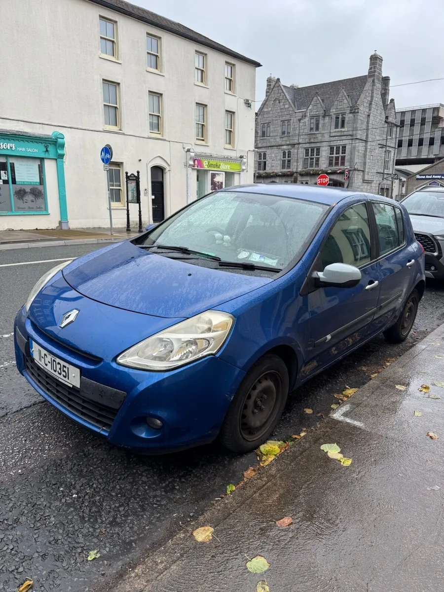 Renault Clio 2011 - Image 2