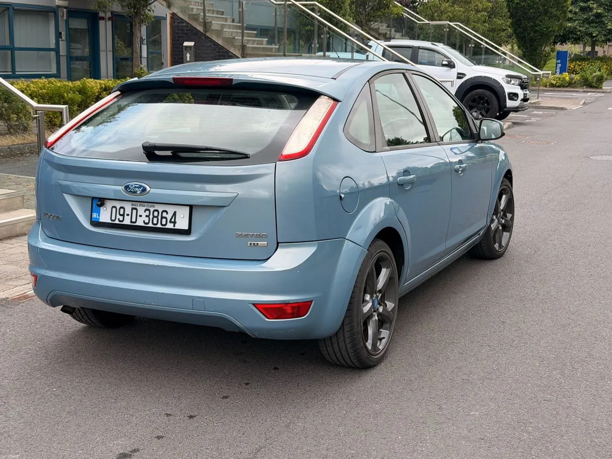 Ford Focus 2009 - Image 4