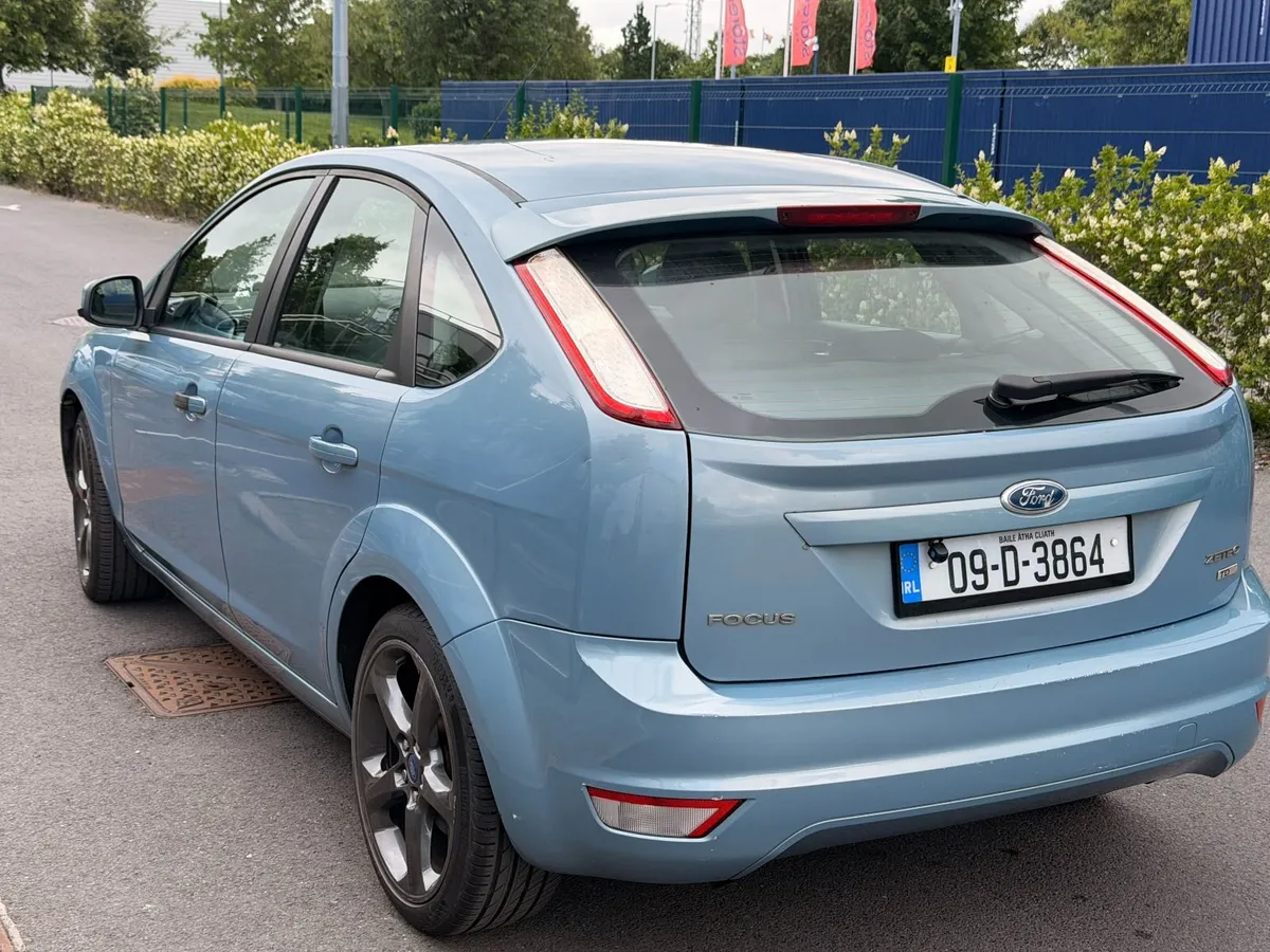 Ford Focus 2009 - Image 5