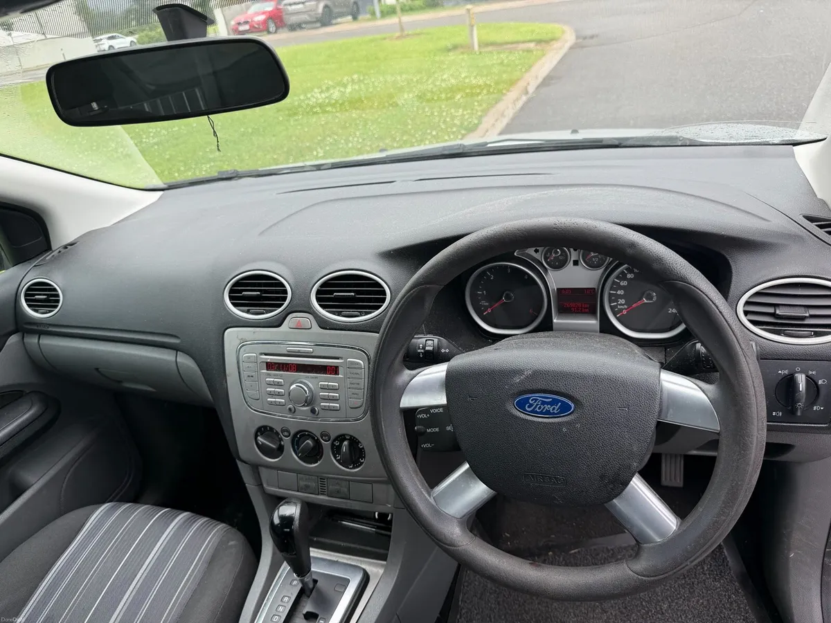 FORD FOCUS 2009 - Image 2
