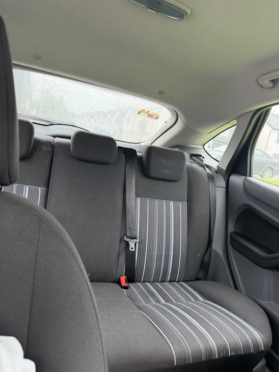 FORD FOCUS 2009 - Image 3