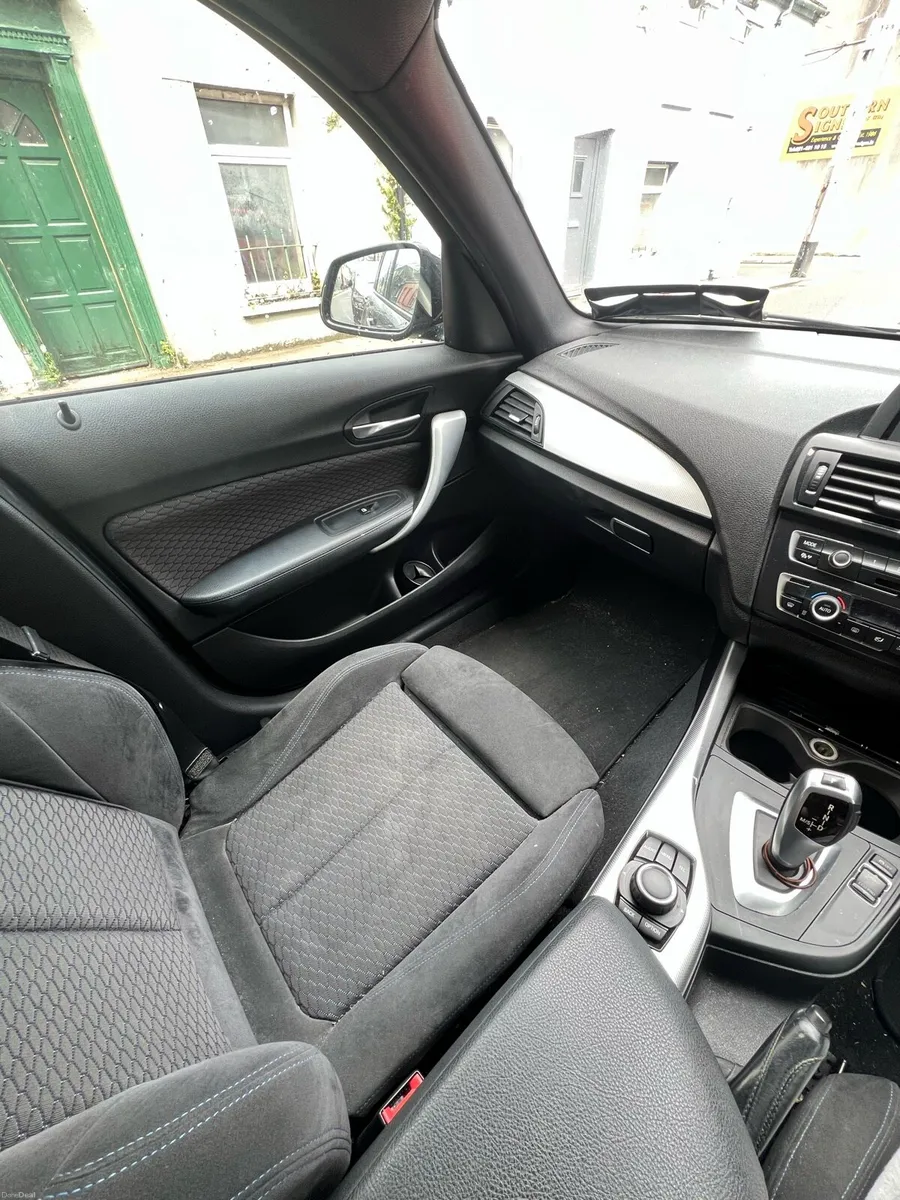 Automatic BMW 1 Series - low mileage - Image 4
