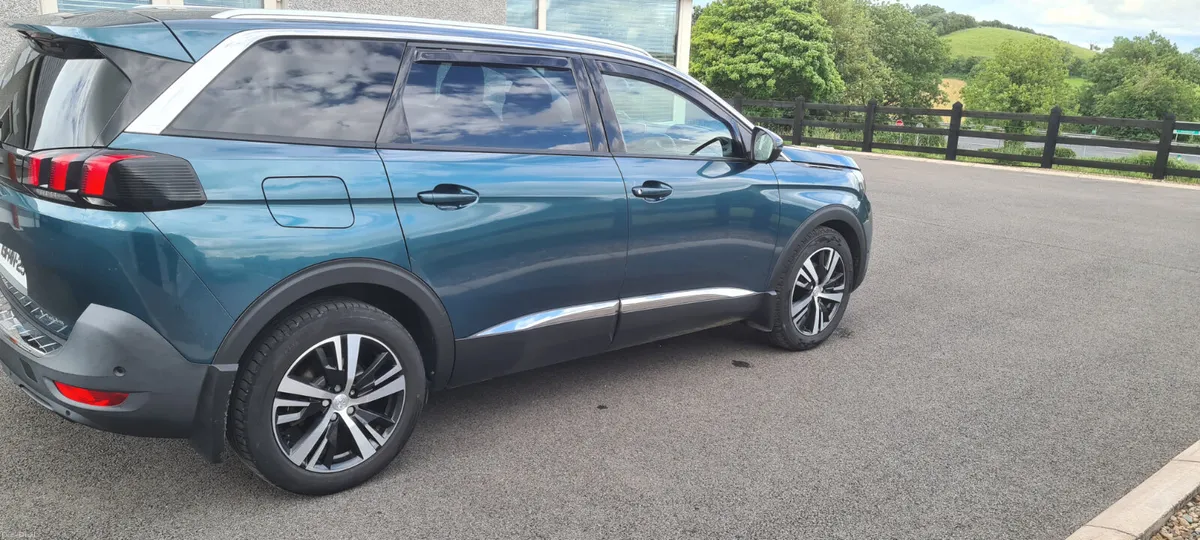 PEUGEOT 5008 FULL SEVEN SEETER - Image 4