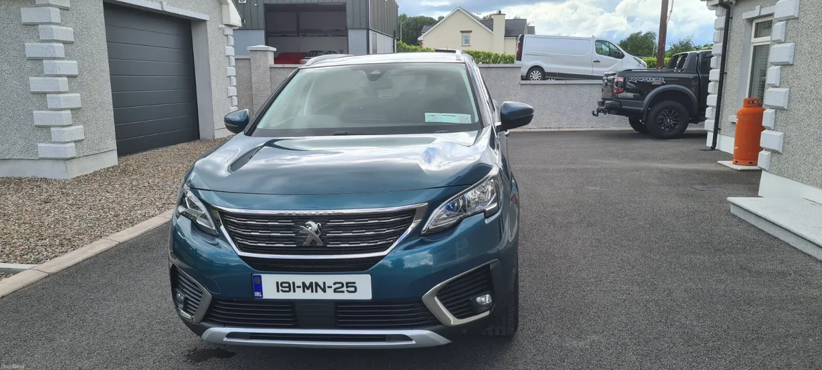 PEUGEOT 5008 FULL SEVEN SEETER - Image 1