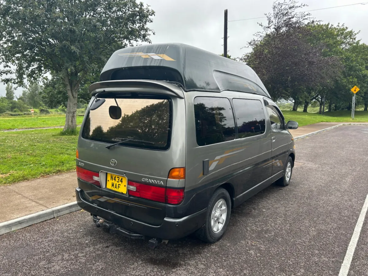 Toyota HiAce 3.0D Auto Granvia Camper - Image 4