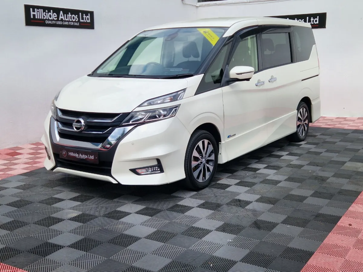 Nissan Serena HYBRID HIGHWAY STAR 8 SEATER 2.0 PET - Image 3