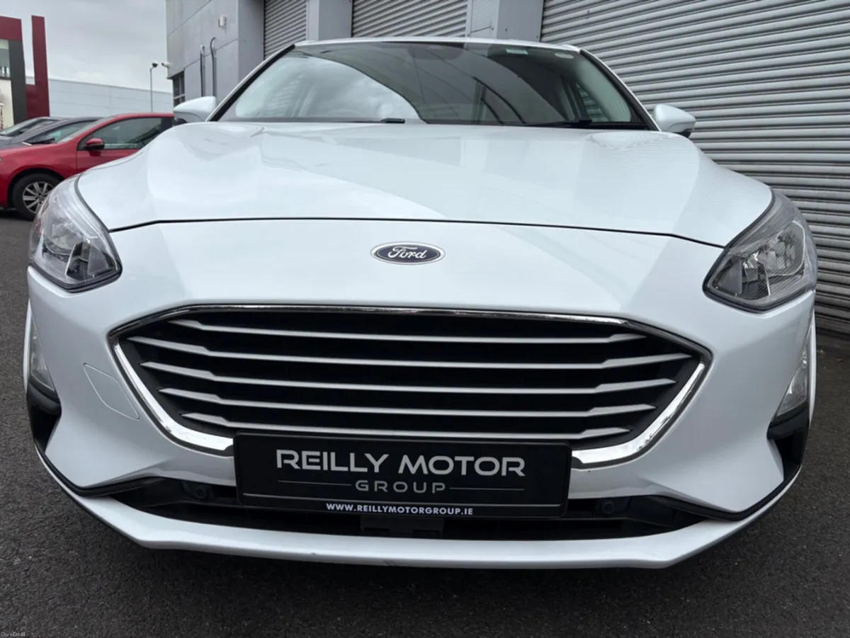 Ford Focus ZETEC 1.0 ECOBOOST 125PS 5DR 4 - Image 2