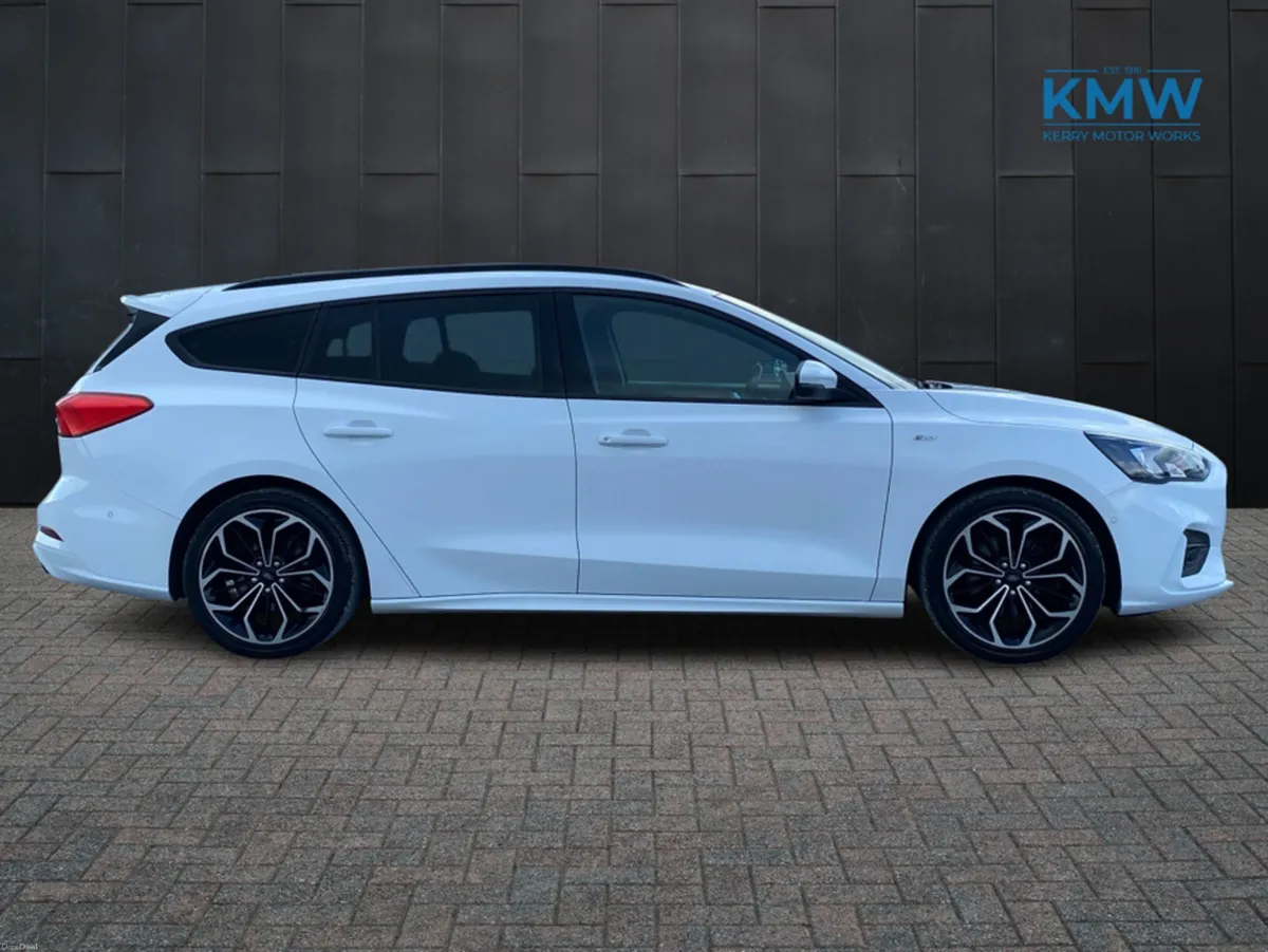Ford Focus 1.5 TDCI ST-Line Edition Estate 120 BHP - Image 4